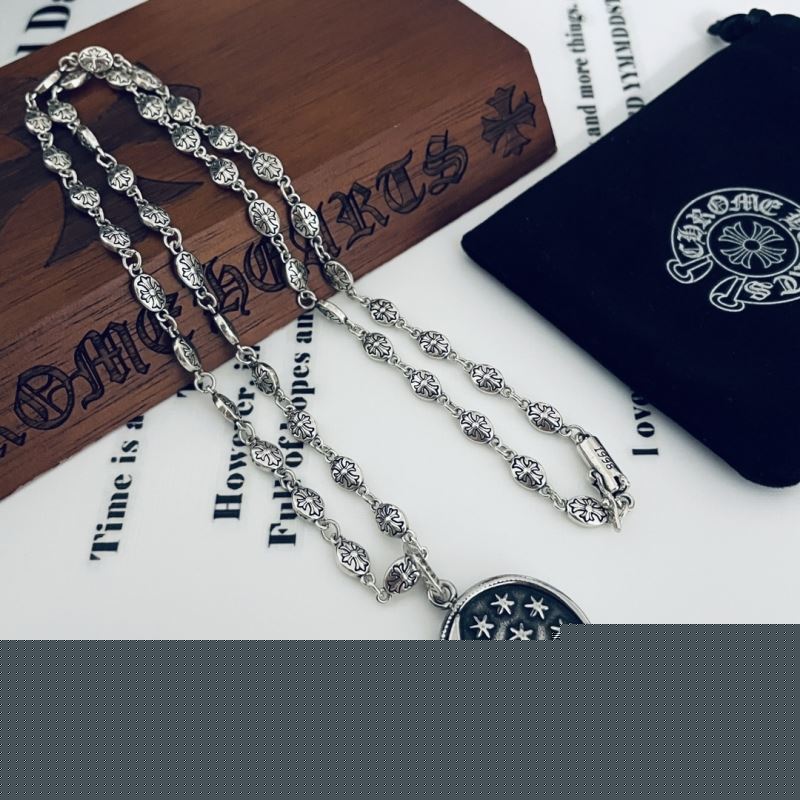 Ch**me He**ts necklaces